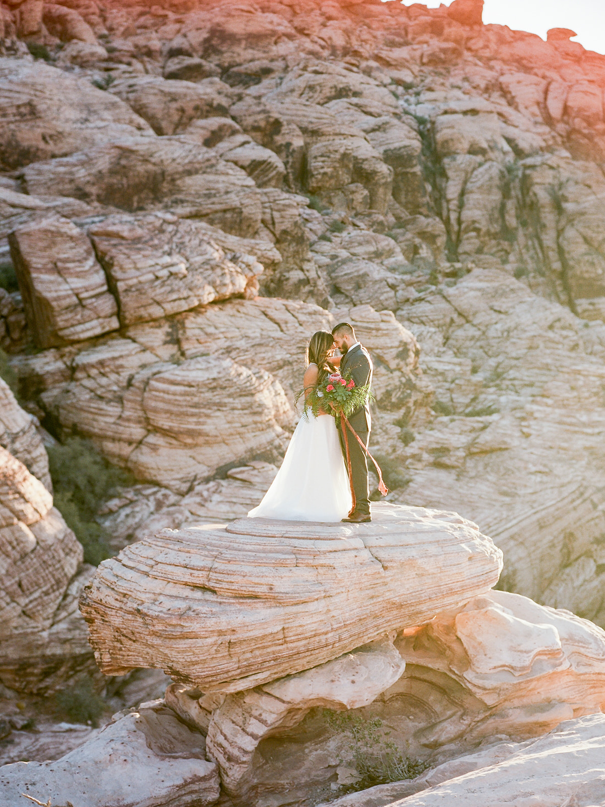 Elopements, intimate wedding photography, red rocks las vegas