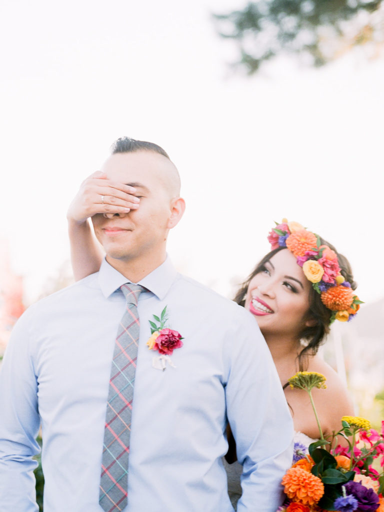 Cinco De May wedding with bright and bold mexican details. Photos by Heather Anderson Photography.