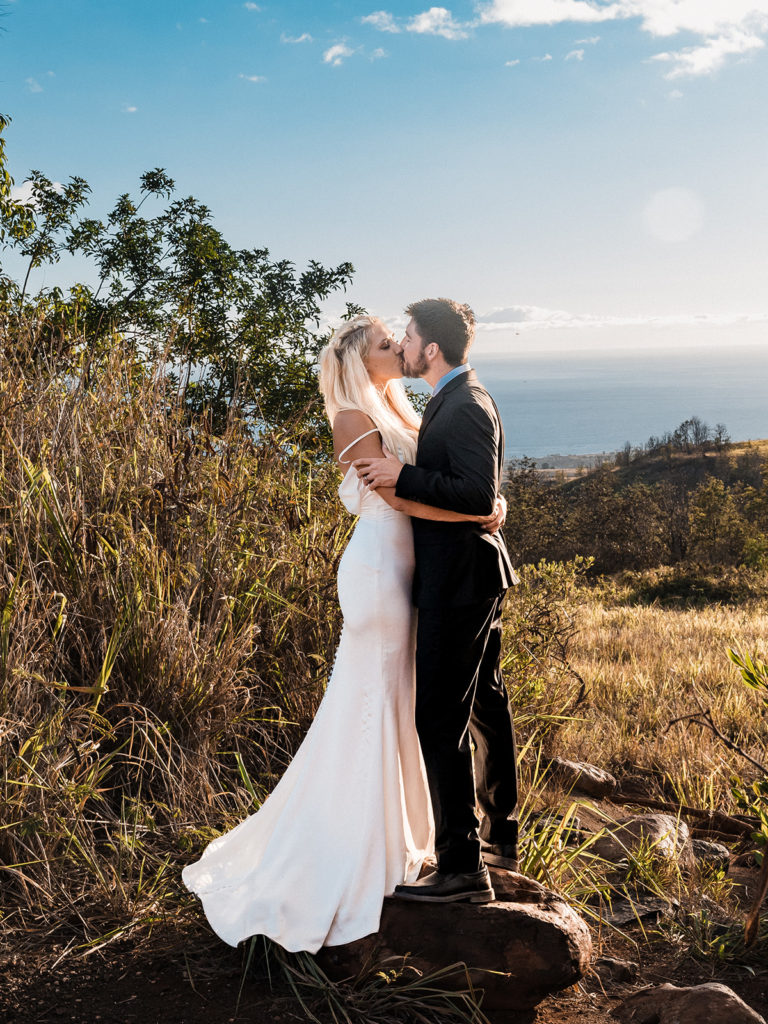 how to elope in Hawaii 